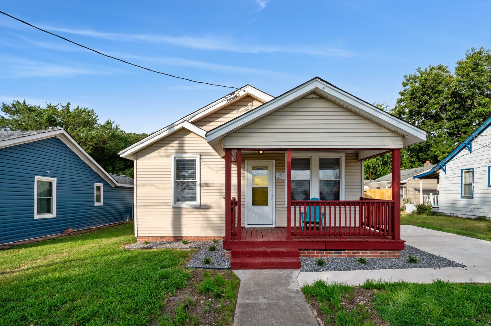 Buckroe Beach 2 Bedroom - 150 yards to the pier!